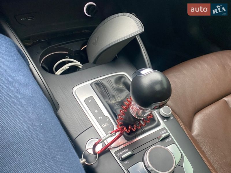 Седан Audi A3 2017 в Киеве