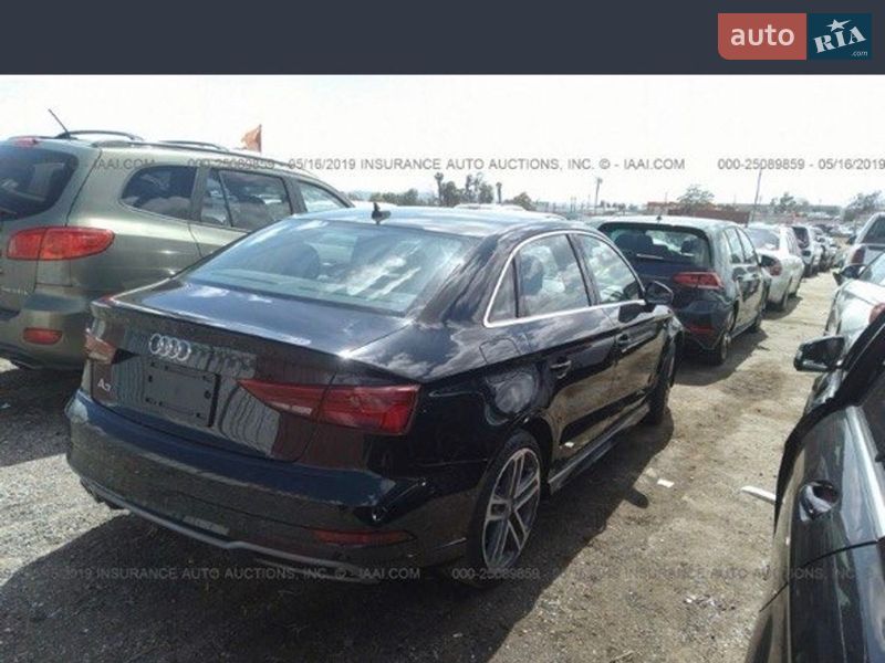 Седан Audi A3 2017 в Киеве
