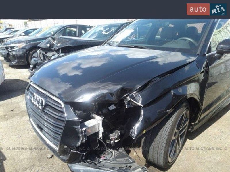 Седан Audi A3 2017 в Киеве