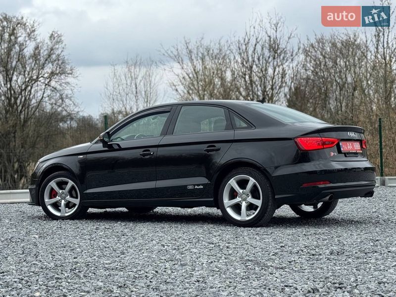 Седан Audi A3 2016 в Дрогобичі