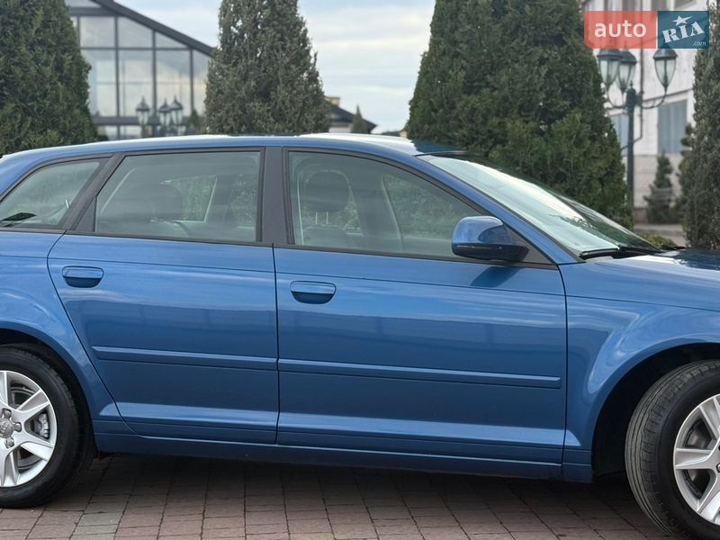 Хетчбек Audi A3 2009 в Стрию
