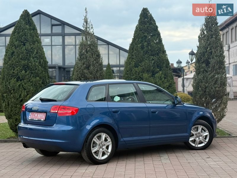 Хетчбек Audi A3 2009 в Стрию