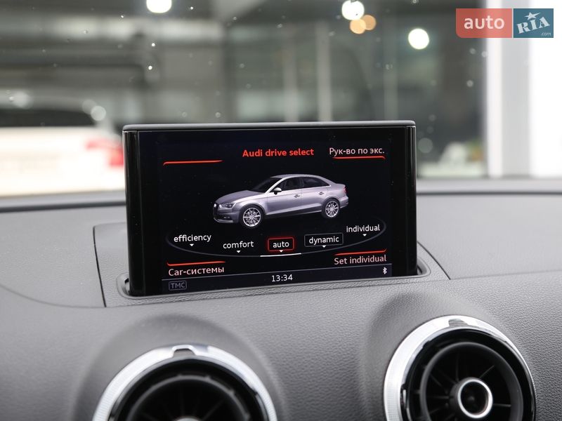 Седан Audi A3 2015 в Киеве