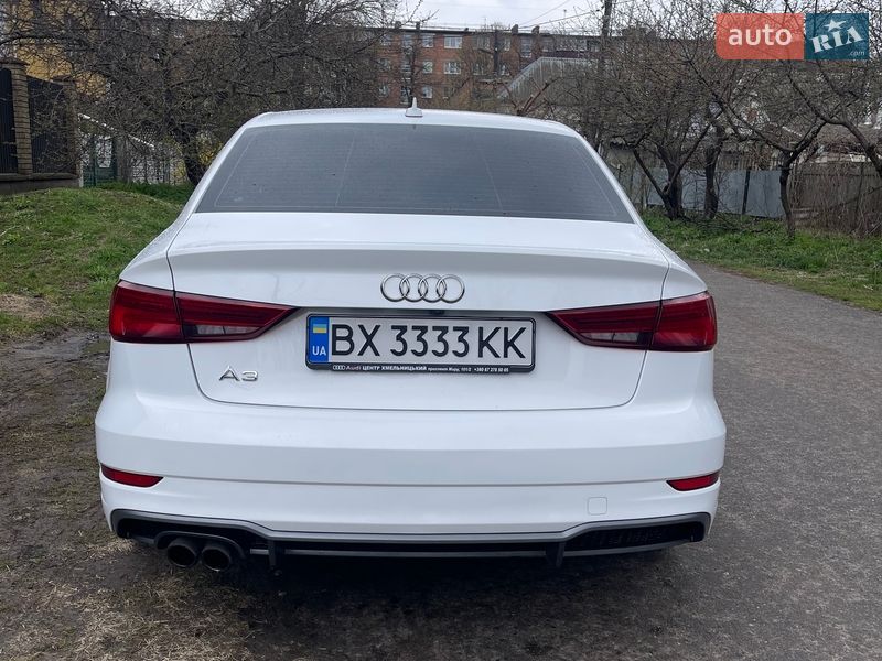 Седан Audi A3 2017 в Хмельницком
