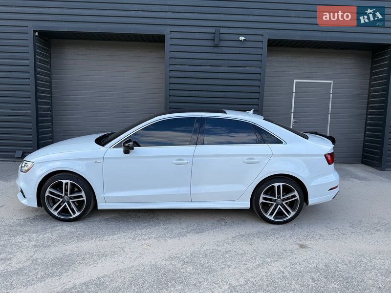 Седан Audi A3 2016 в Харкові