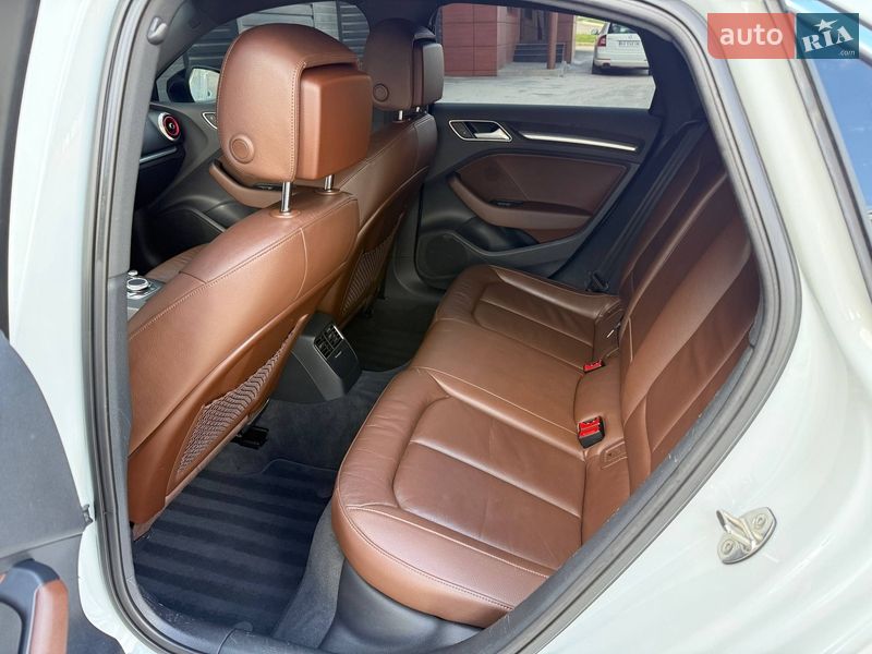 Седан Audi A3 2016 в Харкові