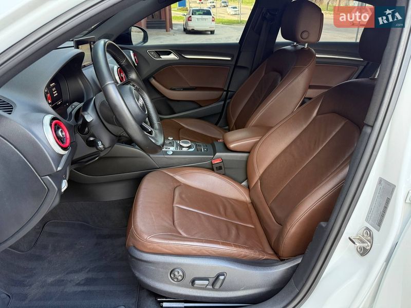 Седан Audi A3 2016 в Харкові