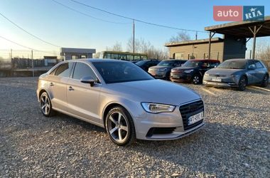 Седан Audi A3 2014 в Ивано-Франковске