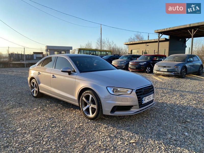 Седан Audi A3 2014 в Ивано-Франковске