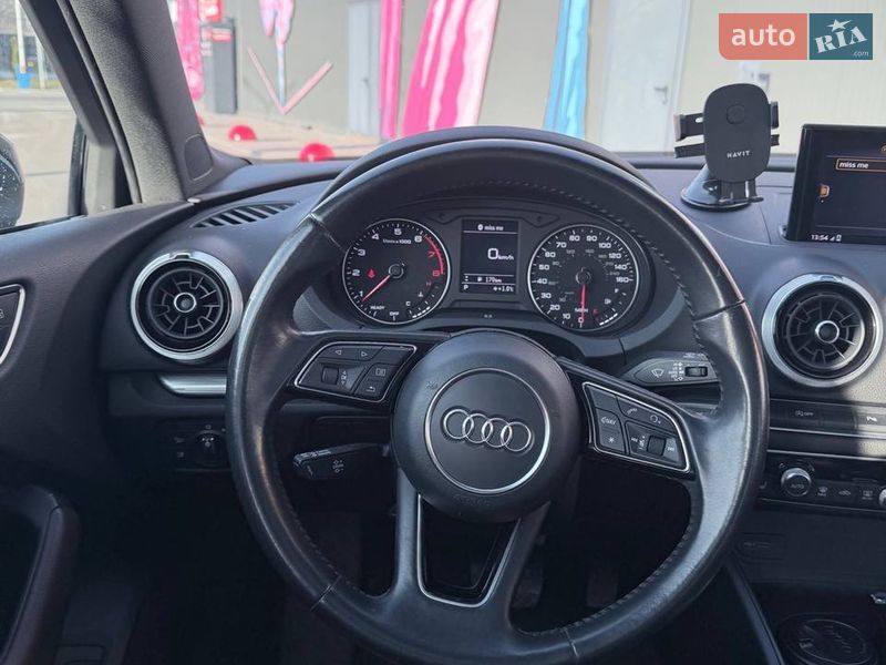 Седан Audi A3 2017 в Киеве фото 9 Седан Audi A3 2017 в Киеве