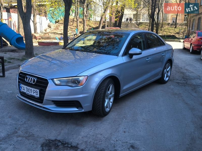 Седан Audi A3 2015 в Киеве
