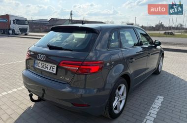 Хэтчбек Audi A3 2019 в Радехове