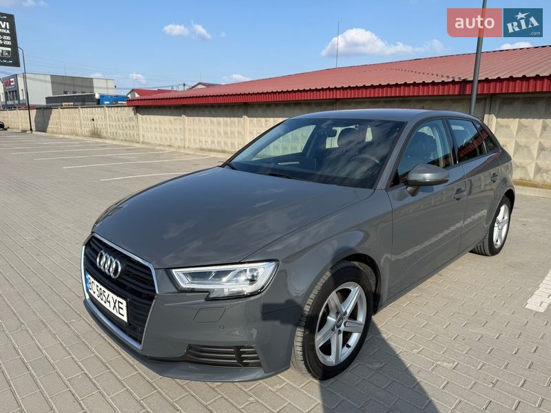 Хэтчбек Audi A3 2019 в Радехове
