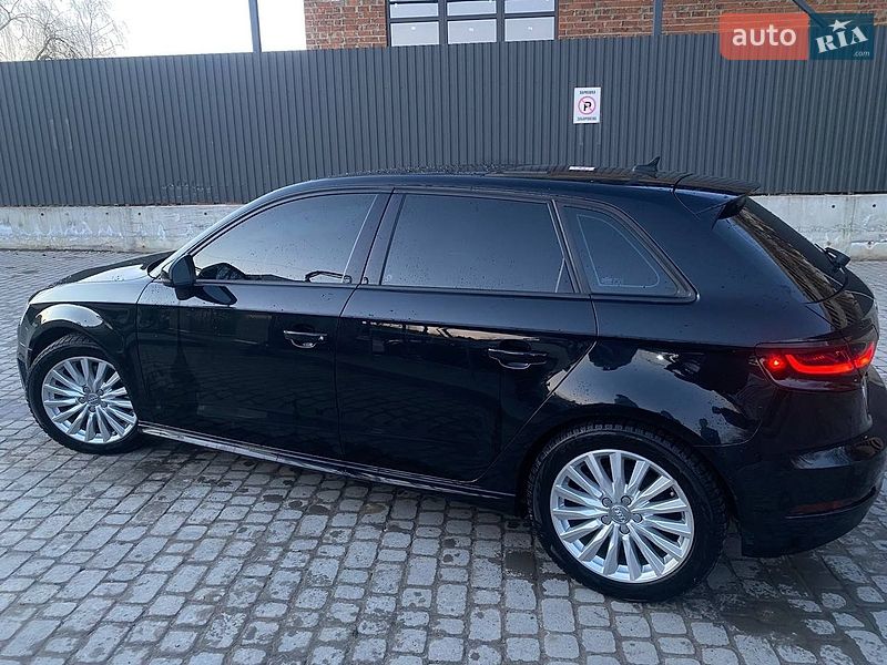 Хэтчбек Audi A3 2016 в Львове фото 6 Хэтчбек Audi A3 2016 в Львове