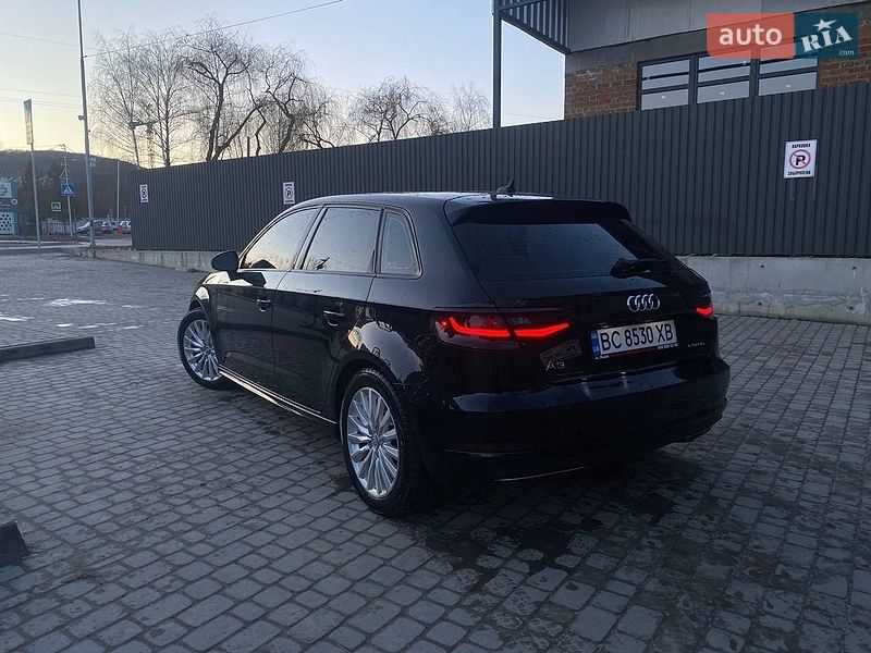 Хетчбек Audi A3 2016 в Львові