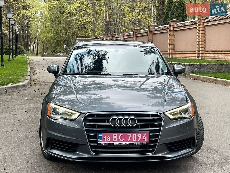 Седан Audi A3 2015 в Чернигове