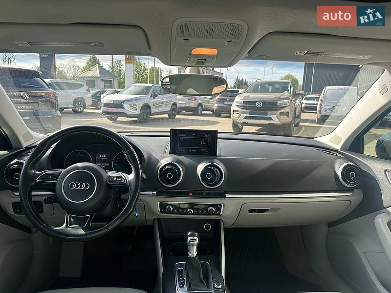 Седан Audi A3 2014 в Черновцах