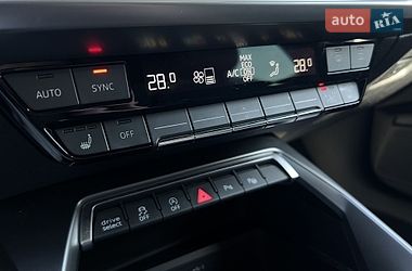 Седан Audi A3 2022 в Львові