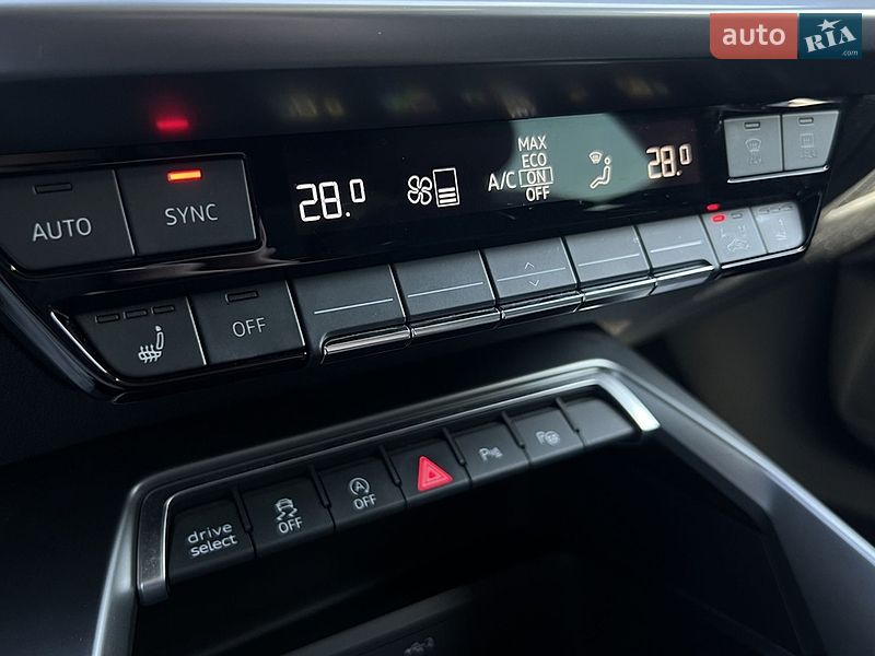 Седан Audi A3 2022 в Львові