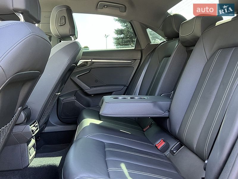 Седан Audi A3 2022 в Львові