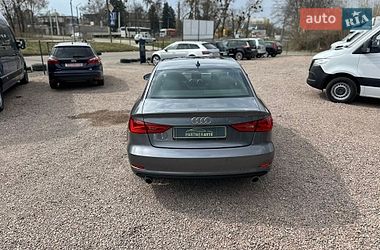 Седан Audi A3 2015 в Ровно