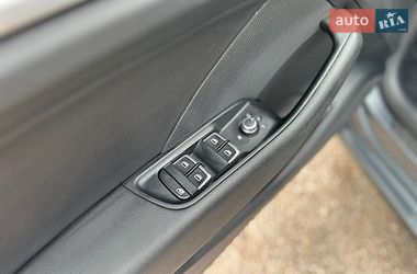 Седан Audi A3 2015 в Ровно