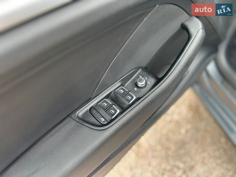 Седан Audi A3 2015 в Ровно