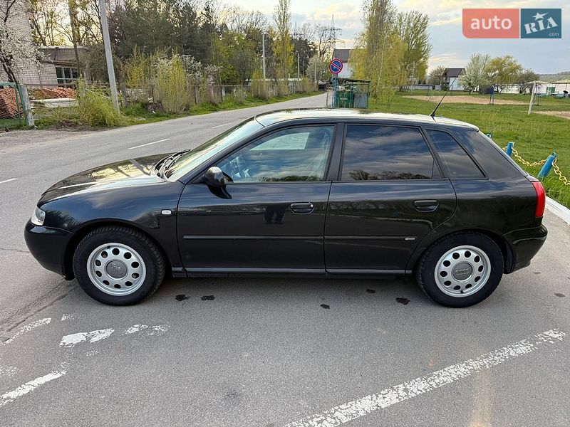 Хетчбек Audi A3 2002 в Ладижині