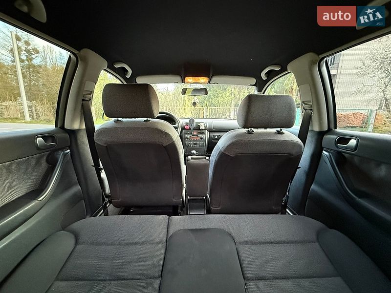 Хетчбек Audi A3 2002 в Ладижині