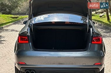 Седан Audi A3 2016 в Львові