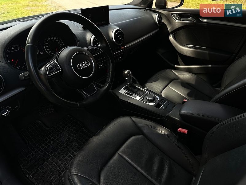 Седан Audi A3 2016 в Львові