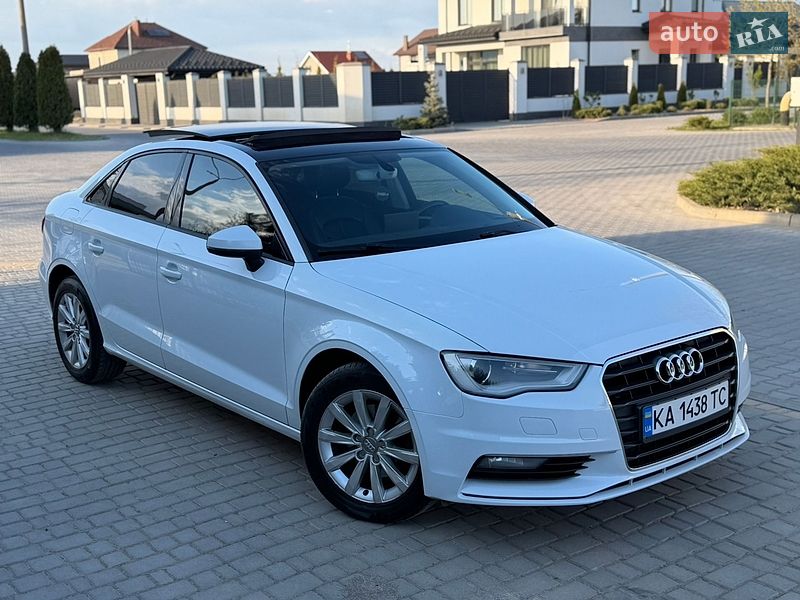 Седан Audi A3 2015 в Одессе