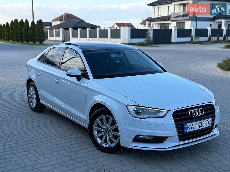 Седан Audi A3 2015 в Одессе