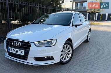 Седан Audi A3 2015 в Одессе