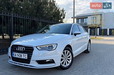 Седан Audi A3 2015 в Одессе