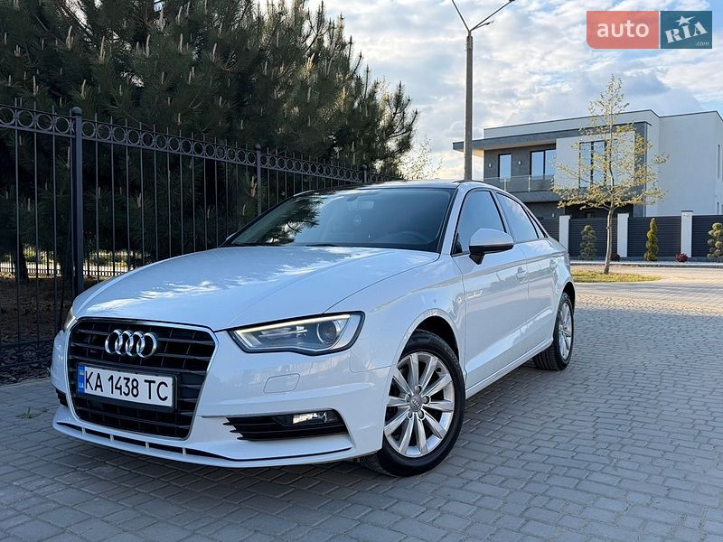 Седан Audi A3 2015 в Одессе