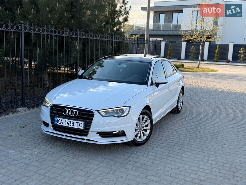 Седан Audi A3 2015 в Одессе