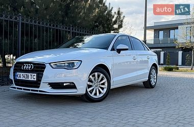 Седан Audi A3 2015 в Одессе