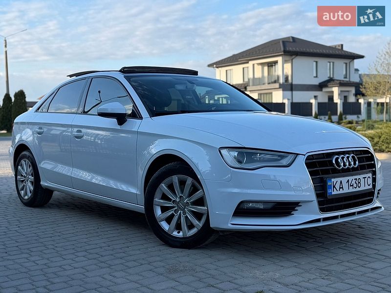 Седан Audi A3 2015 в Одессе