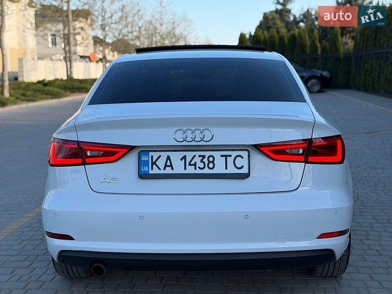 Седан Audi A3 2015 в Одессе