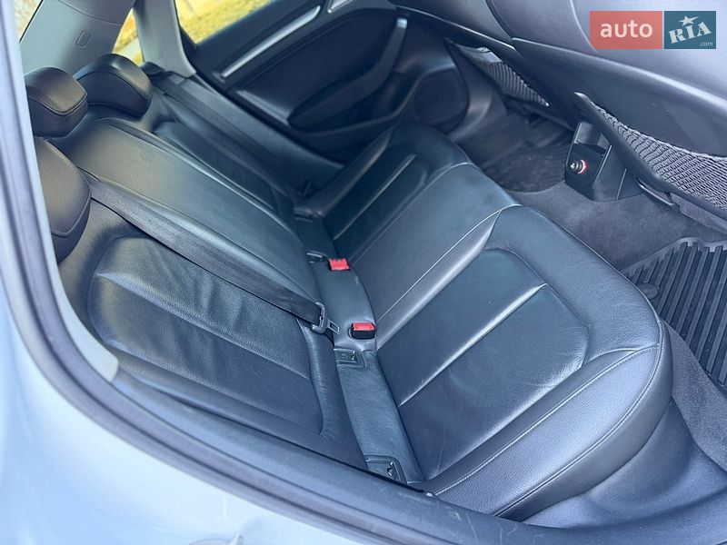 Седан Audi A3 2015 в Одессе