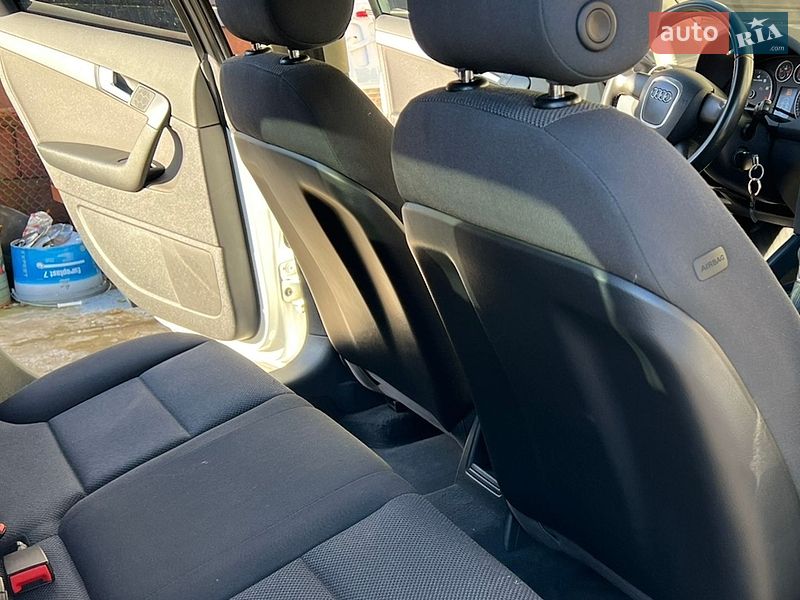 Хетчбек Audi A3 2012 в Чернівцях