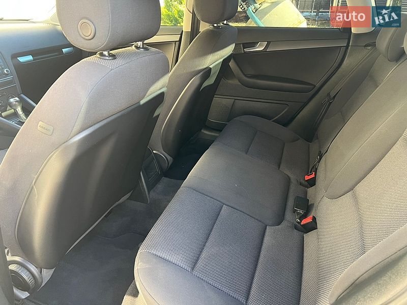 Хетчбек Audi A3 2012 в Чернівцях