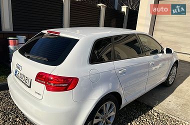 Хетчбек Audi A3 2012 в Чернівцях