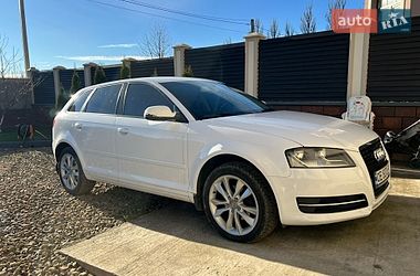 Хэтчбек Audi A3 2012 в Черновцах