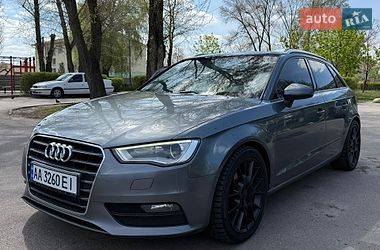Хэтчбек Audi A3 2016 в Киеве
