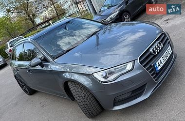 Хэтчбек Audi A3 2016 в Киеве