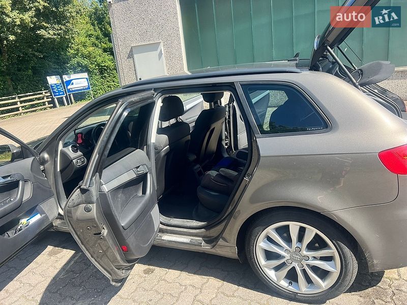 Хетчбек Audi A3 2011 в Луцьку