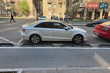Седан Audi A3 2016 в Киеве