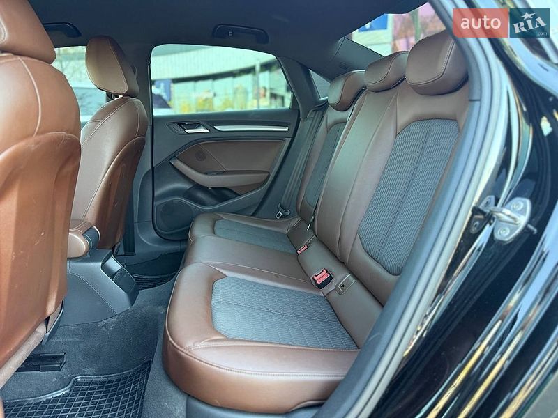 Седан Audi A3 2016 в Киеве